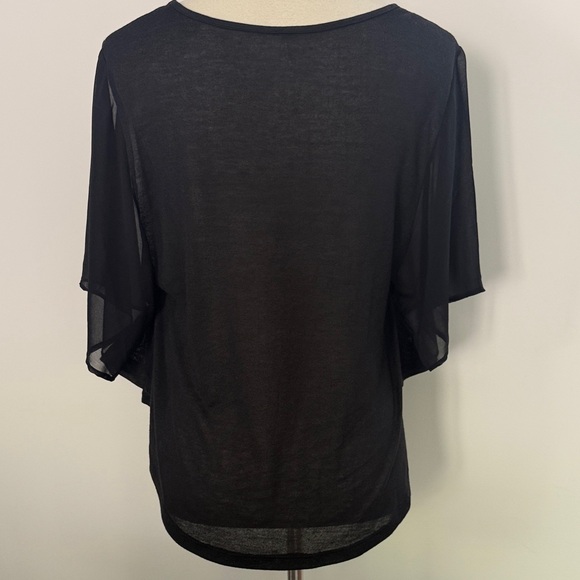 Tresics Black Sheer Flutter-Sleeve Blouse - Picture 3 of 6